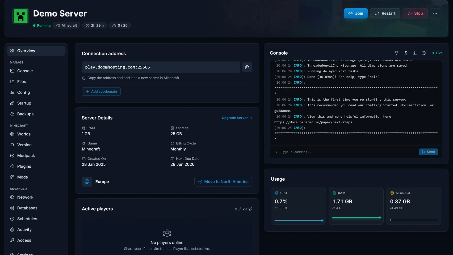 SpillHosting-gamepanelets overblik med serverstatus, ressourceforbrug og hurtige handlinger